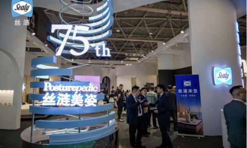 2025深圳国际家具展开幕 丝涟携重磅新品登场